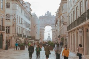 Read more about the article The Best Time to Visit Lisbon for Ideal Weather